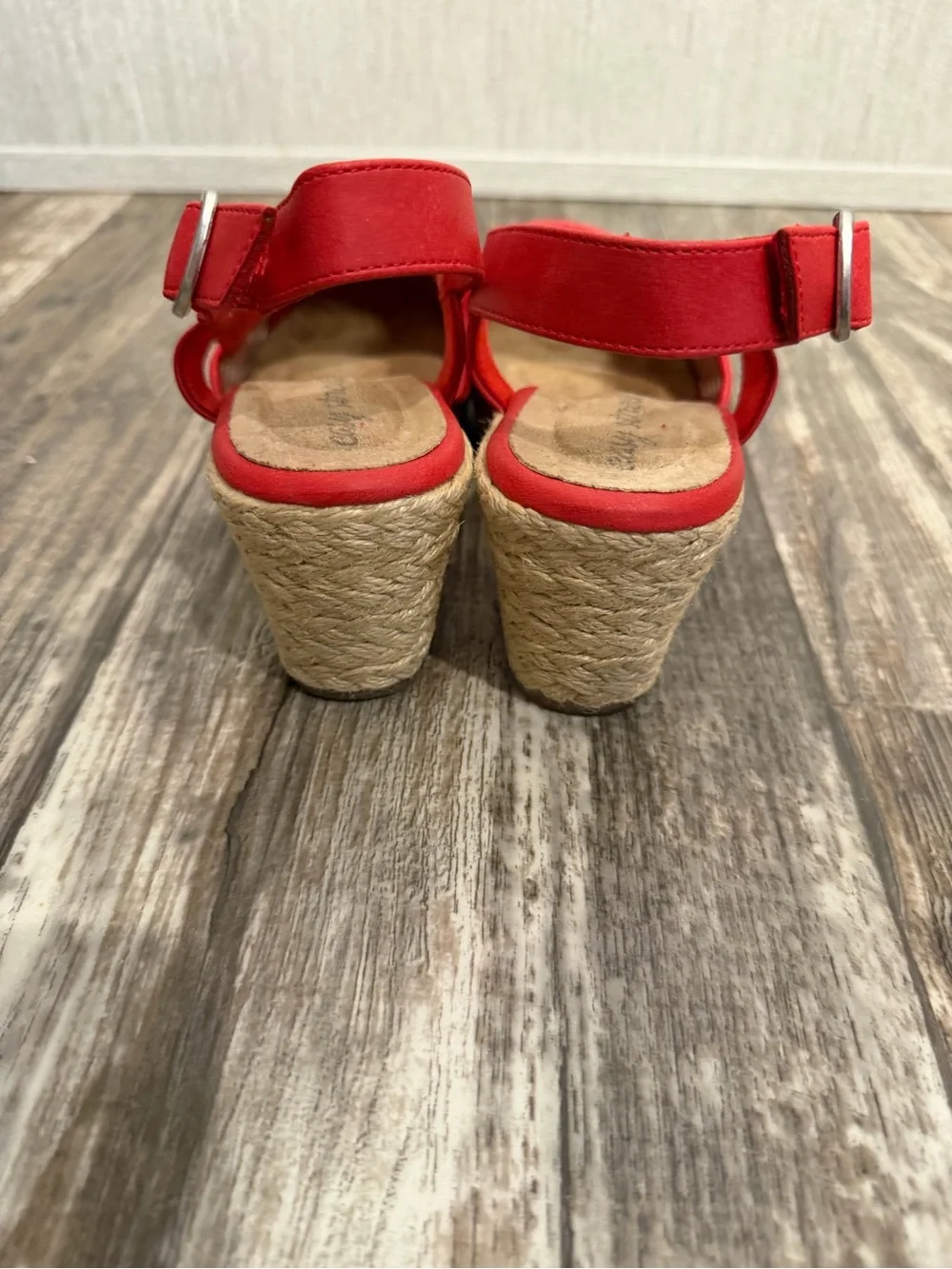 easy street Red Woven Espadrille Slingback Wedge Size 7